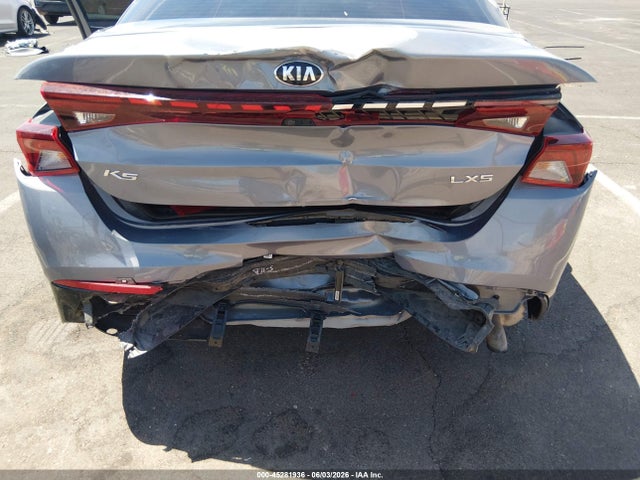 5XXG14J2XMG002295 KIA K5 LXS