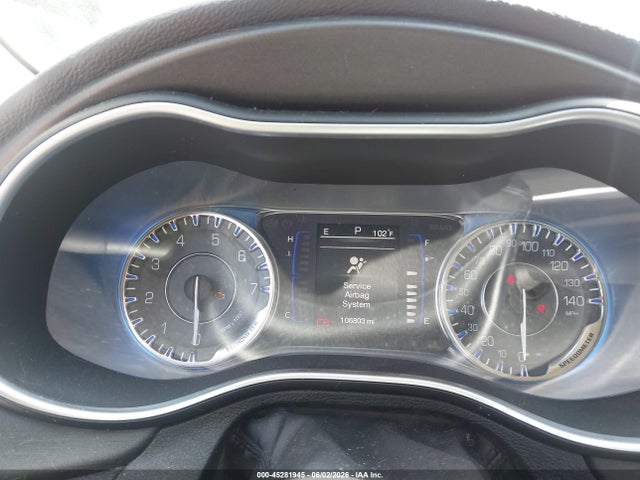 Продажа на аукционе авто 2015 Chrysler 200 Limited, vin: 1C3CCCAB8FN710351, номер лота: 45281945