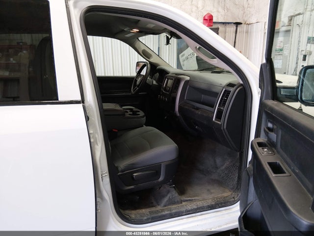 Продаж на аукціоні авто 2018 Ram 1500 Tradesman  4x4 5'7 Box, vin: 1C6RR7KG5JS297179, номер лоту: 45281966