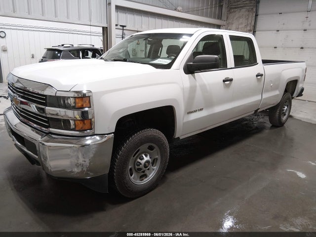 45281969 :رقم المزاد ، 1GC1KUEG5JF259223 vin ، 2018 Chevrolet Silverado 2500hd Wt مزاد بيع