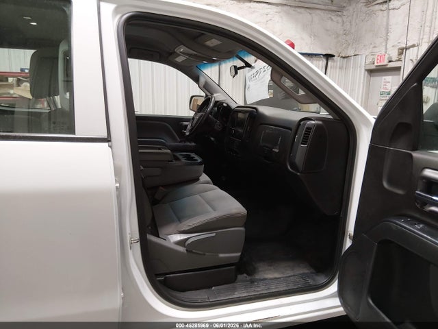 45281969 :رقم المزاد ، 1GC1KUEG5JF259223 vin ، 2018 Chevrolet Silverado 2500hd Wt مزاد بيع