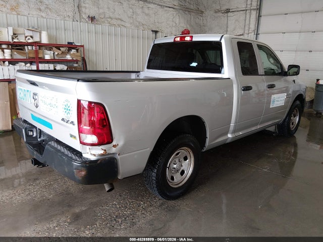 1C6RR7FG4JS297135 RAM 1500 Tradesman 4x4 6&#039;4 Box