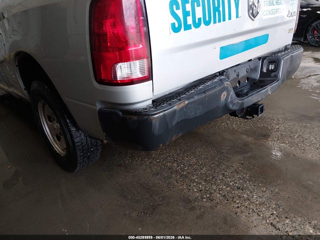 1C6RR7FG4JS297135 RAM 1500 Tradesman 4x4 6&#039;4 Box
