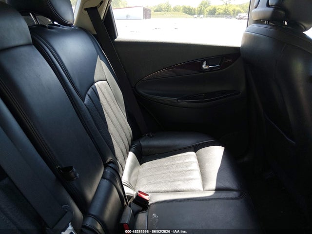 45281996 :رقم المزاد ، JN1AJ0HR5AM754268 vin ، 2010 Infiniti Ex35 Journey مزاد بيع