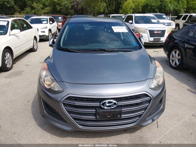 Продаж на аукціоні авто 2017 Hyundai Elantra Gt, vin: KMHD35LH4HU367488, номер лоту: 45282013