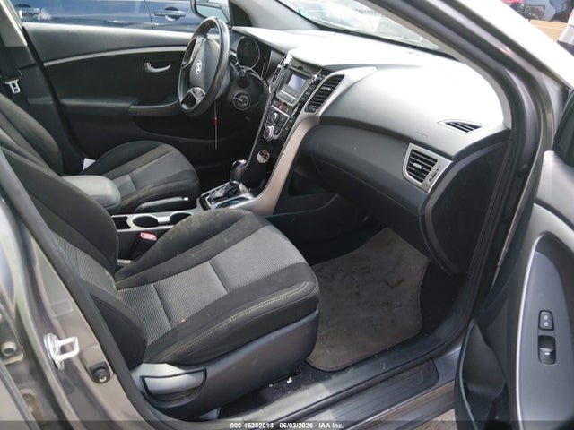 Продаж на аукціоні авто 2017 Hyundai Elantra Gt, vin: KMHD35LH4HU367488, номер лоту: 45282013