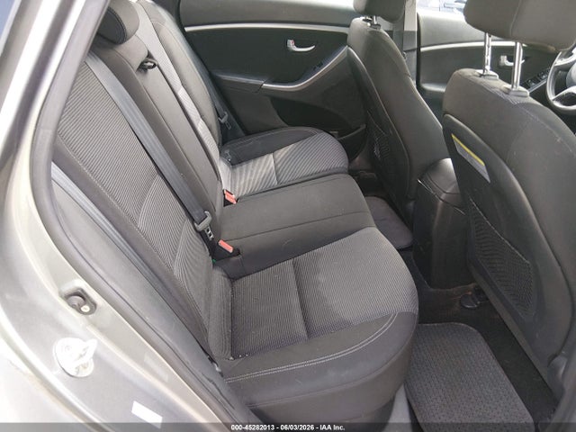 Продаж на аукціоні авто 2017 Hyundai Elantra Gt, vin: KMHD35LH4HU367488, номер лоту: 45282013