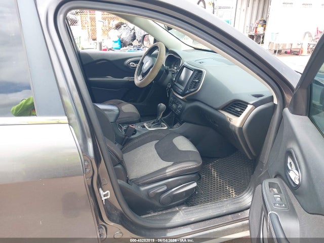 Jeep Cherokee Latitude 2014 1C4PJLCS3EW299871 Image 5