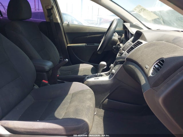 Продажа на аукционе авто 2015 Chevrolet Cruze 1lt Auto, vin: 1G1PC5SB2F7105682, номер лота: 45282046