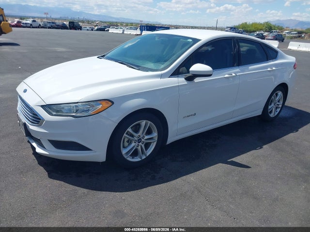 Ford Fusion Hybrid S 2018 3FA6P0UU8JR235773 Image 2