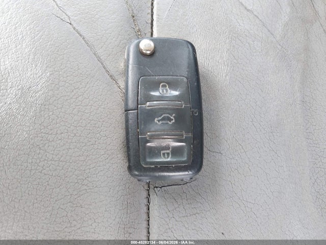 Продажа на аукционе авто 2002 Volkswagen Passat Gls, vin: WVWVD63B82E147277, номер лота: 45282134