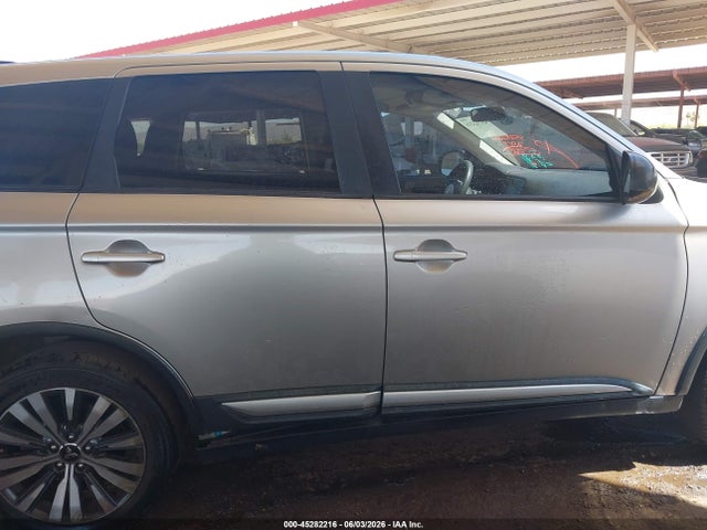 Mitsubishi Outlander Es 2019 JA4AD2A32KZ008266 Image 13