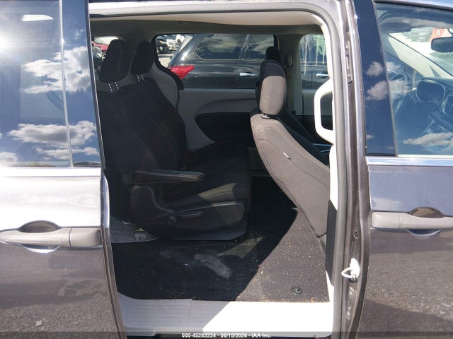 Aukcja sprzedaży 2021 Chrysler Voyager L, vin: 2C4RC1AGXMR565139, numer aukcji: 45282224