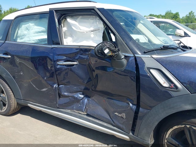 Продаж на аукціоні авто 2015 Mini Countryman Cooper S, vin: WMWZC5C51FWP42980, номер лоту: 45282240