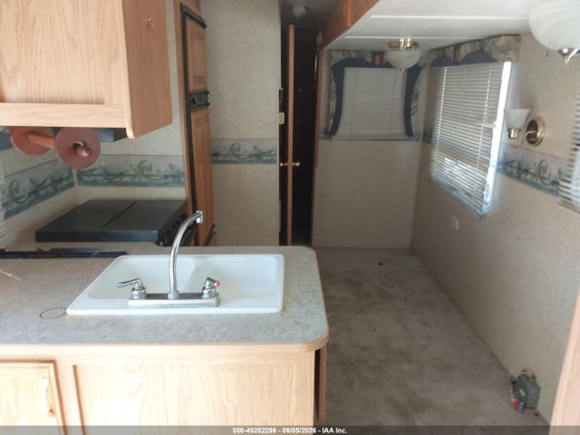 45282296 :رقم المزاد ، MVIN312033IND vin ، 2005 Jayco Jay Flight مزاد بيع