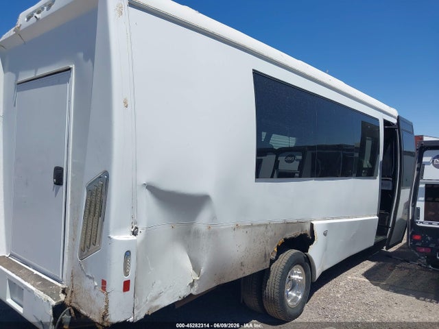 Ford Trlr E-450 Cutaway 2017 1FDXE4FS5HDC23571 Image 13