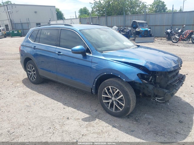 Продаж на аукціоні авто 2019 Volkswagen Tiguan 2.0t Se/2.0t Sel/2.0t Sel R-line/2.0t Sel R-line Black, vin: 3VV3B7AX9KM013987, номер лоту: 45282318