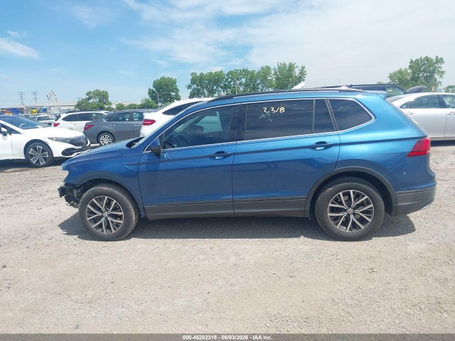 Продаж на аукціоні авто 2019 Volkswagen Tiguan 2.0t Se/2.0t Sel/2.0t Sel R-line/2.0t Sel R-line Black, vin: 3VV3B7AX9KM013987, номер лоту: 45282318