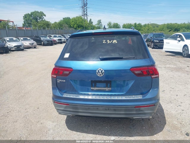 Продаж на аукціоні авто 2019 Volkswagen Tiguan 2.0t Se/2.0t Sel/2.0t Sel R-line/2.0t Sel R-line Black, vin: 3VV3B7AX9KM013987, номер лоту: 45282318