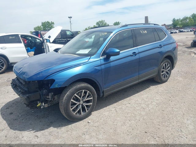 Продаж на аукціоні авто 2019 Volkswagen Tiguan 2.0t Se/2.0t Sel/2.0t Sel R-line/2.0t Sel R-line Black, vin: 3VV3B7AX9KM013987, номер лоту: 45282318