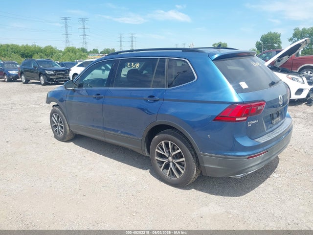 Продаж на аукціоні авто 2019 Volkswagen Tiguan 2.0t Se/2.0t Sel/2.0t Sel R-line/2.0t Sel R-line Black, vin: 3VV3B7AX9KM013987, номер лоту: 45282318