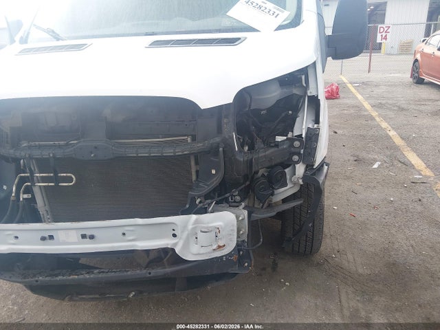 Продажа на аукционе авто 2018 Ford Transit-250, vin: 1FTYR2CM5JKA77942, номер лота: 45282331
