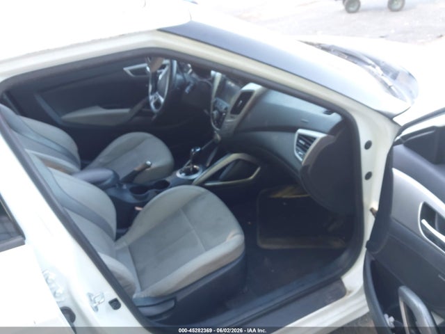 45282369 :رقم المزاد ، KMHTC6AD2DU097592 vin ، 2013 Hyundai Veloster Base W/gray مزاد بيع