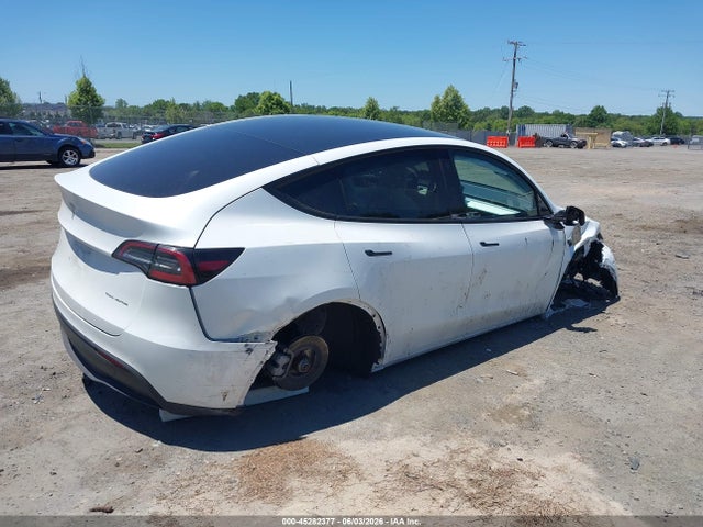 2022 Tesla Model Y Long Range Dual Motor All-wheel Drive მანქანა იყიდება აუქციონზე, vin: 7SAYGDEE4NF440065, აუქციონის ნომერი: 45282377
