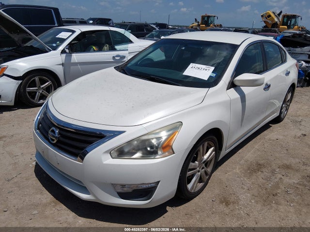 2013 Nissan Altima 3.5 S მანქანა იყიდება აუქციონზე, vin: 1N4BL3AP6DC228124, აუქციონის ნომერი: 45282397