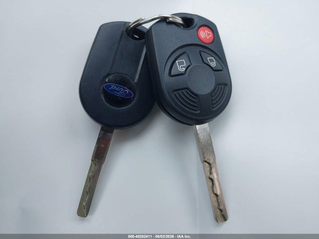 45282411 :رقم المزاد ، 1FMCU0GX0FUC41851 vin ، 2015 Ford Escape Se مزاد بيع