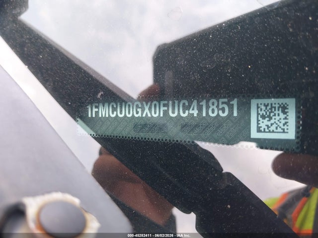 45282411 :رقم المزاد ، 1FMCU0GX0FUC41851 vin ، 2015 Ford Escape Se مزاد بيع
