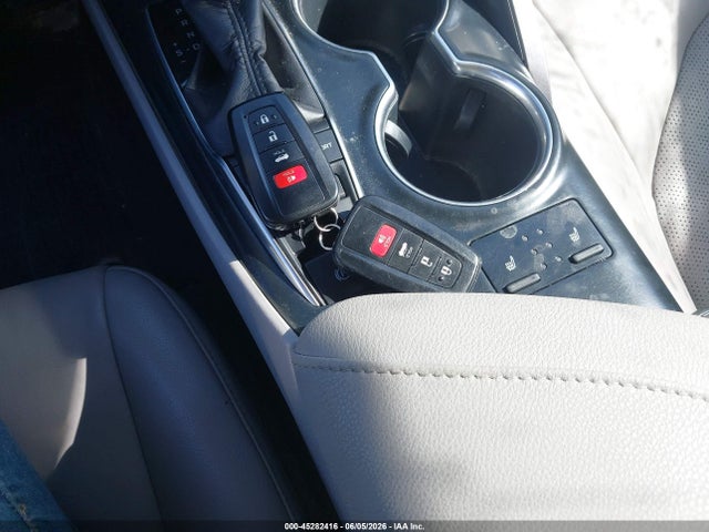 45282416 :رقم المزاد ، 4T1BZ1HK1JU011749 vin ، 2018 Toyota Camry Xse V6 مزاد بيع