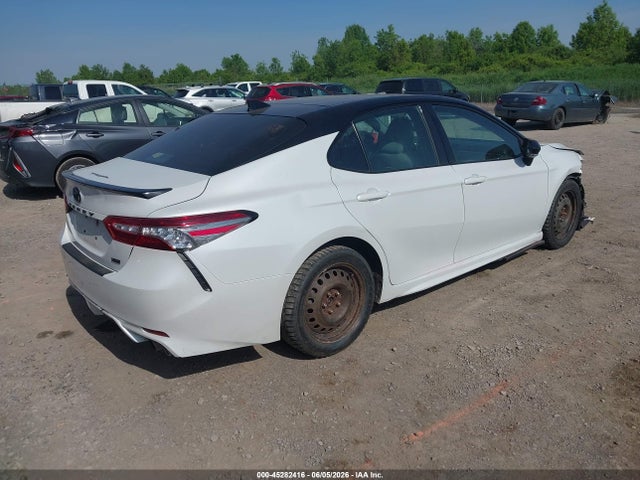 45282416 :رقم المزاد ، 4T1BZ1HK1JU011749 vin ، 2018 Toyota Camry Xse V6 مزاد بيع