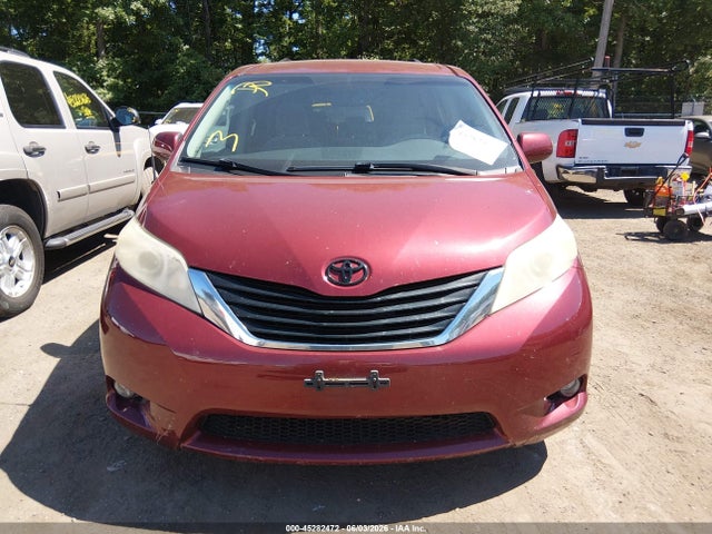 45282472 :رقم المزاد ، 5TDKK3DC7BS127479 vin ، 2011 Toyota Sienna Le V6 مزاد بيع