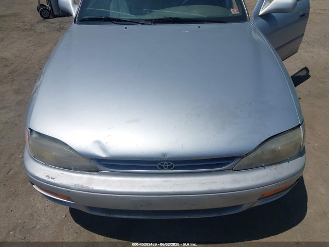 45282489 :رقم المزاد ، 4T1BG12K4TU740703 vin ، 1996 Toyota Camry Dx/le/xle مزاد بيع