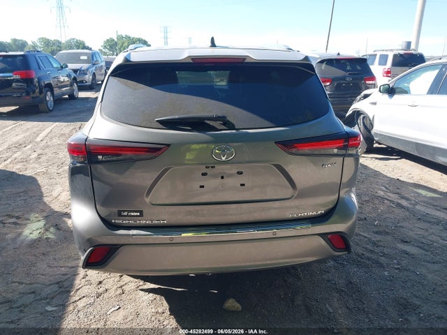 Toyota Highlander Hybrid Platinum 2026 5TDEBRCH6TS705666 Image 16