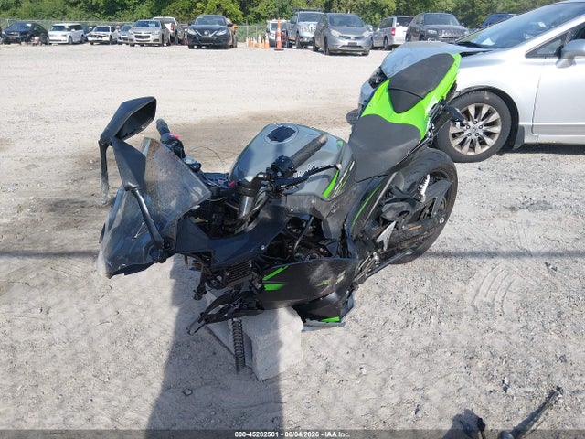 45282501 :رقم المزاد ، JKAEXKG13KDA31442 vin ، 2019 Kawasaki Ex400 مزاد بيع