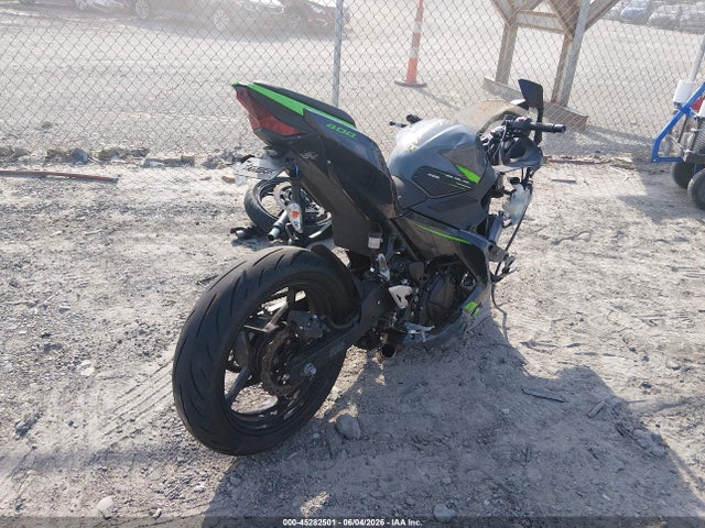 45282501 :رقم المزاد ، JKAEXKG13KDA31442 vin ، 2019 Kawasaki Ex400 مزاد بيع