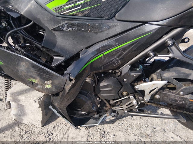 45282501 :رقم المزاد ، JKAEXKG13KDA31442 vin ، 2019 Kawasaki Ex400 مزاد بيع