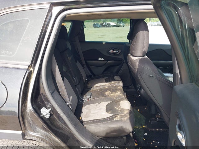 1C4PJLAB0EW163541 Jeep Cherokee Sport