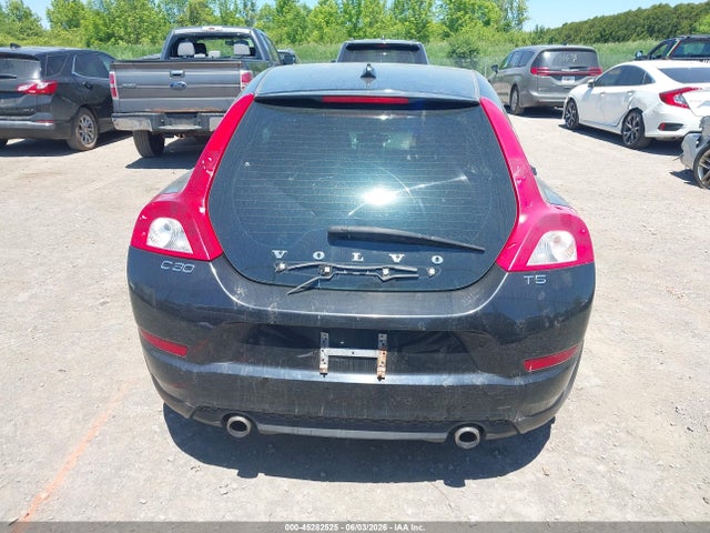 45282525 :رقم المزاد ، YV1672MKXB2224052 vin ، 2011 Volvo C30 مزاد بيع
