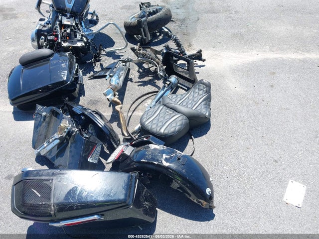 Harley-Davidson FLTRX 2024 1HD1KH716RB653198 Image 11
