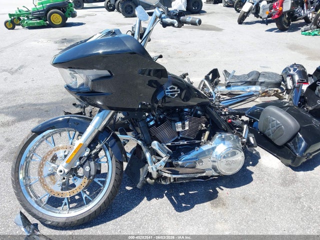 Harley-Davidson FLTRX 2024 1HD1KH716RB653198 Image 2