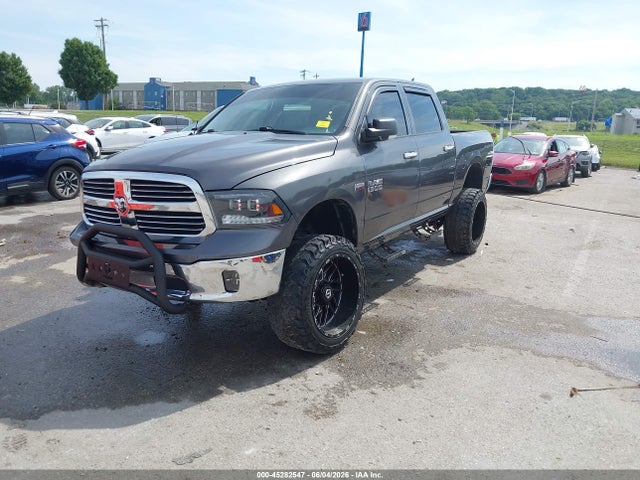 45282547 :رقم المزاد ، 1C6RR7LT8HS597644 vin ، 2017 Ram 1500 Big Horn  4x4 5'7 Box مزاد بيع