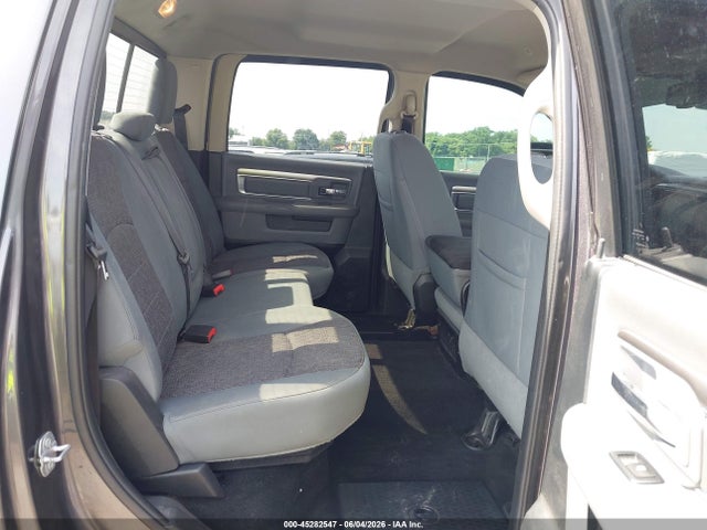 45282547 :رقم المزاد ، 1C6RR7LT8HS597644 vin ، 2017 Ram 1500 Big Horn  4x4 5'7 Box مزاد بيع