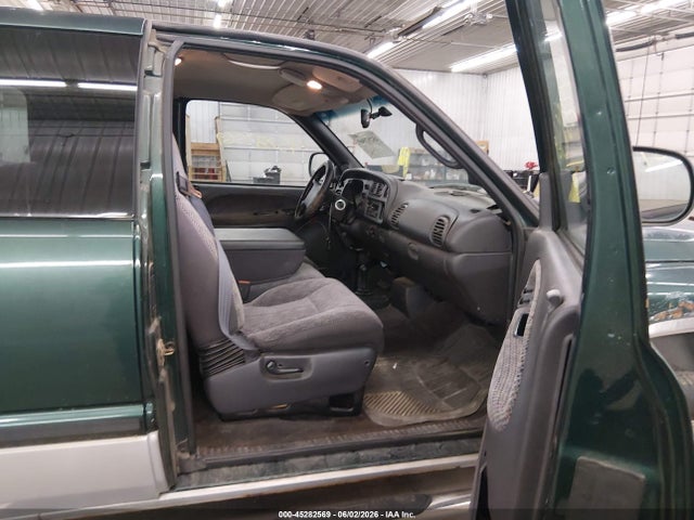 45282569 :رقم المزاد ، 3B7HF13Z9XG184846 vin ، 1999 Dodge Ram 1500 St مزاد بيع