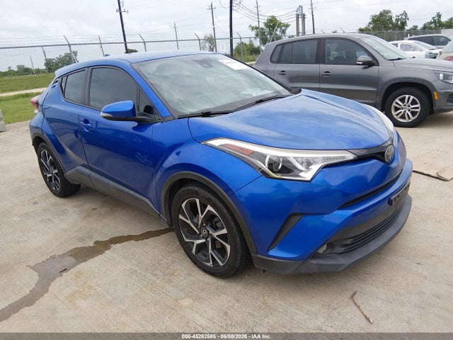 45282585 :رقم المزاد ، NMTKHMBX8JR009691 vin ، 2018 Toyota C-hr Xle Premium مزاد بيع