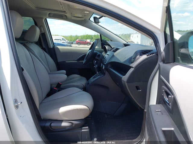 Mazda Mazda5 Grand Touring 2015 JM1CW2DL0F0179659 Image 5