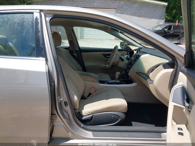 2015 Nissan Altima 2.5/2.5 S/2.5 Sl/2.5 Sv მანქანა იყიდება აუქციონზე, vin: 1N4AL3AP1FC178117, აუქციონის ნომერი: 45282702