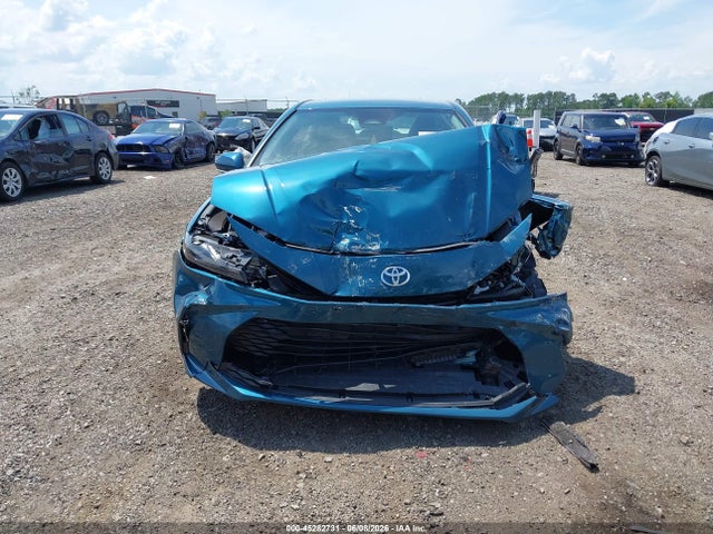 45282731 :رقم المزاد ، 4T1DAACK7SU186998 vin ، 2025 Toyota Camry Le مزاد بيع